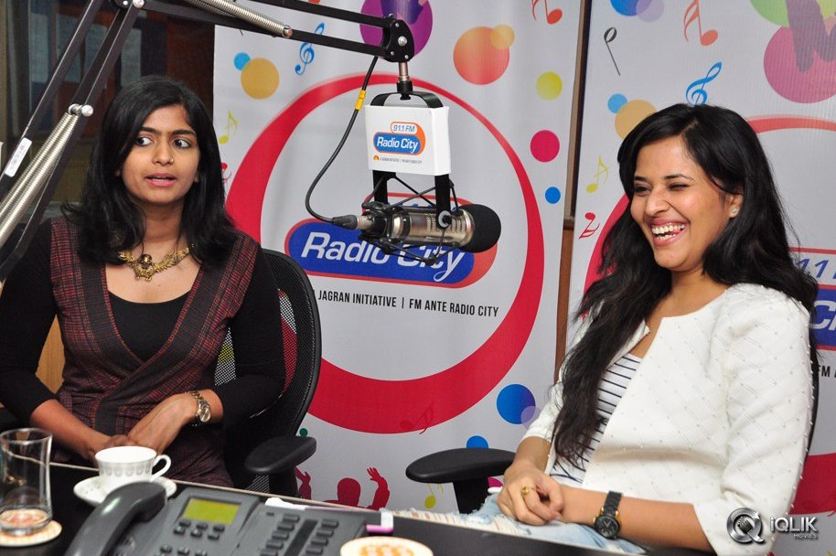 Anasuya-at-Radio-City